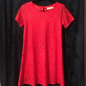 Red short sleeved dress
